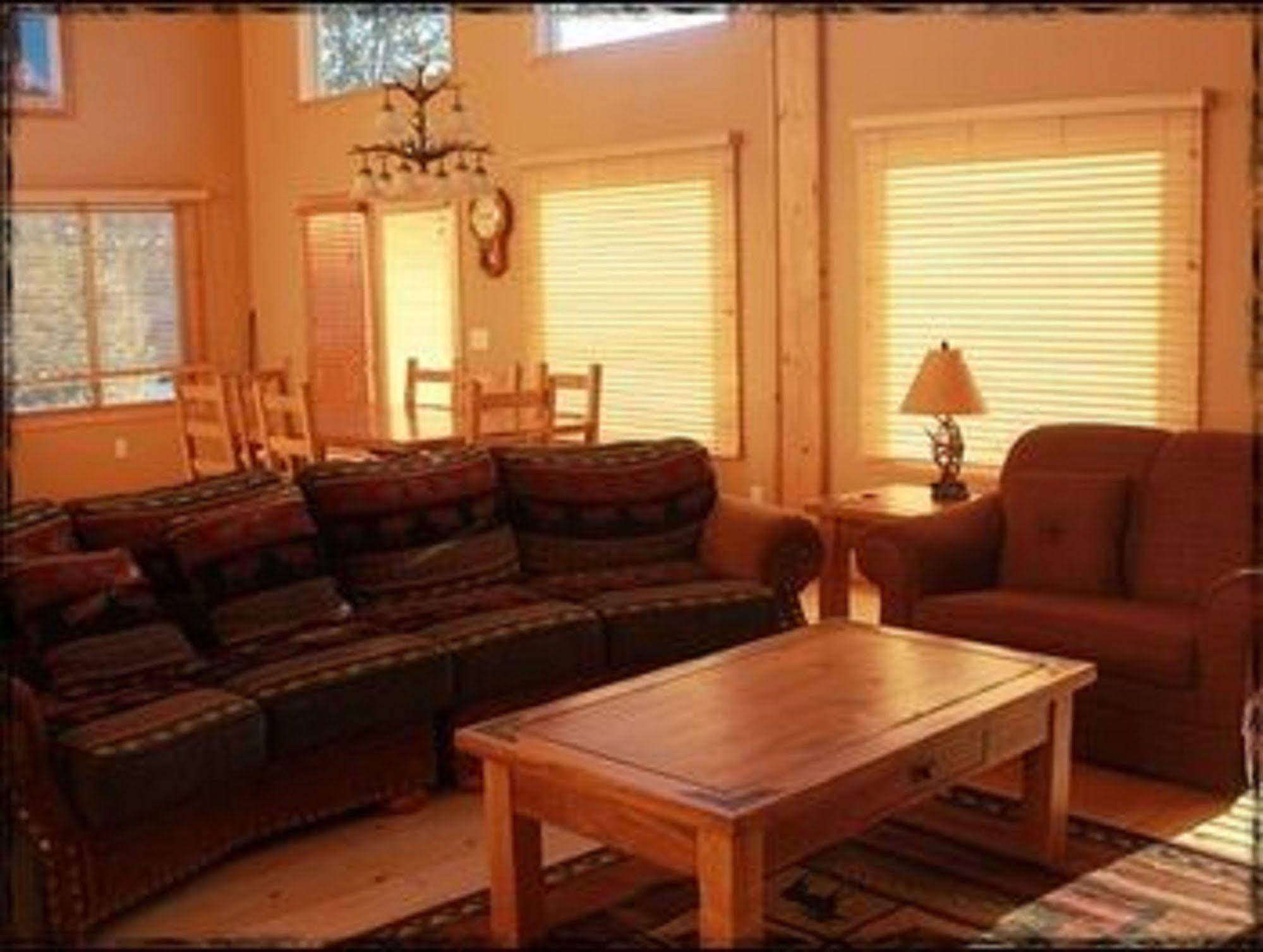 Lodge At Palmer Gulch Hill City Extérieur photo