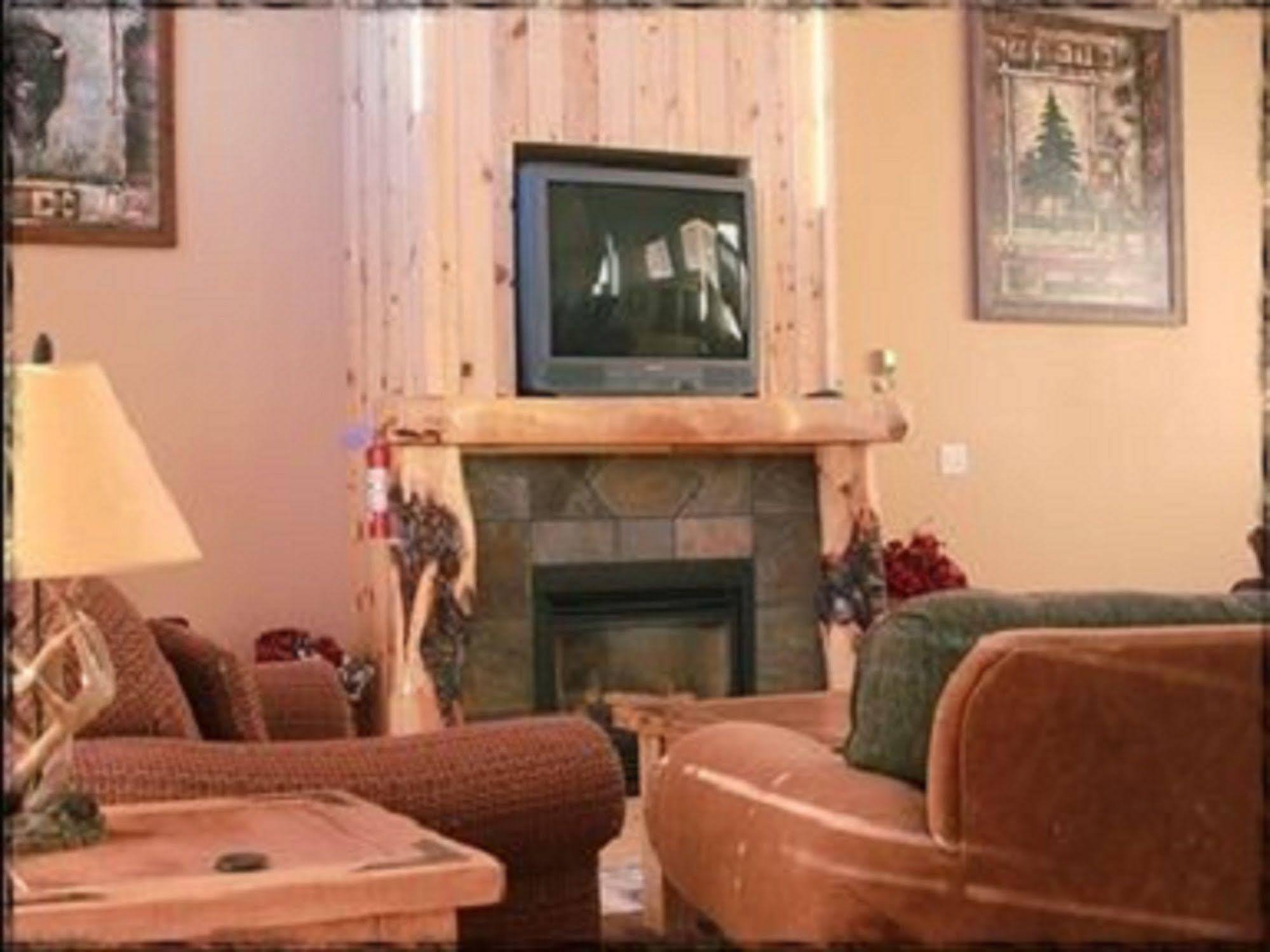 Lodge At Palmer Gulch Hill City Extérieur photo