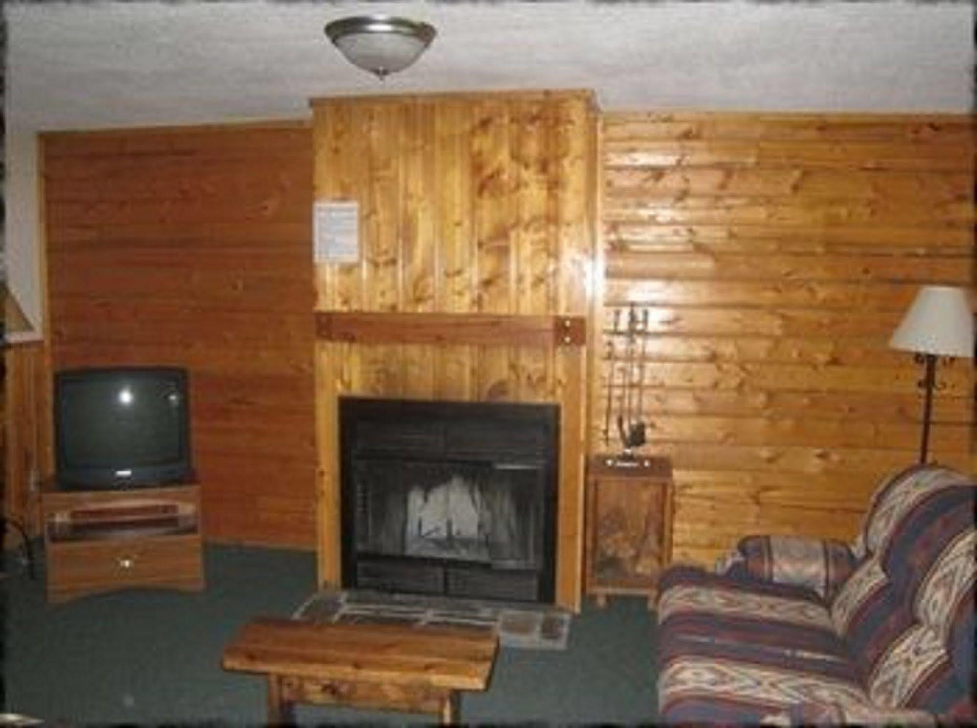 Lodge At Palmer Gulch Hill City Extérieur photo