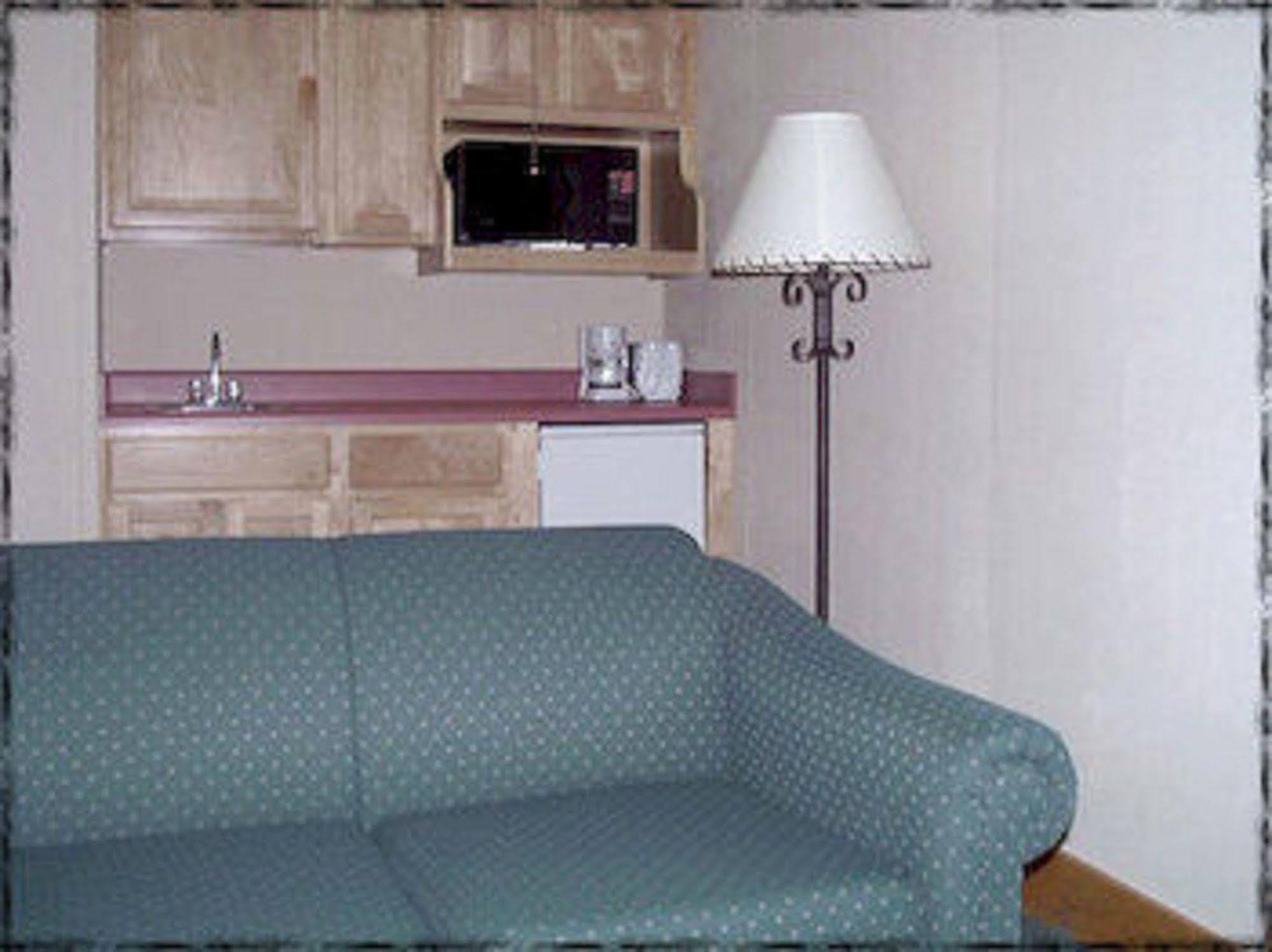 Lodge At Palmer Gulch Hill City Chambre photo