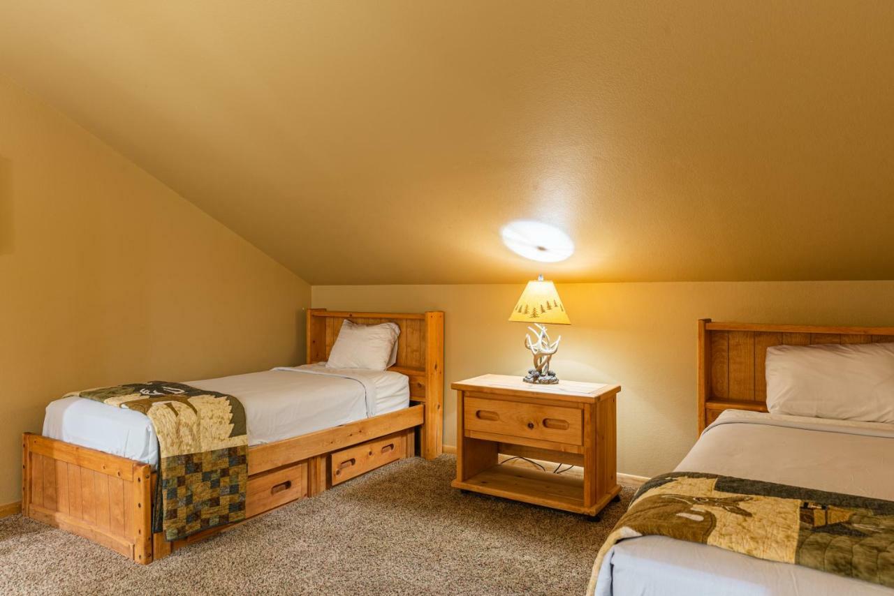 Lodge At Palmer Gulch Hill City Extérieur photo